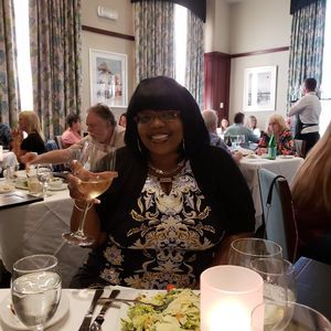 Meet your Posher, Denise